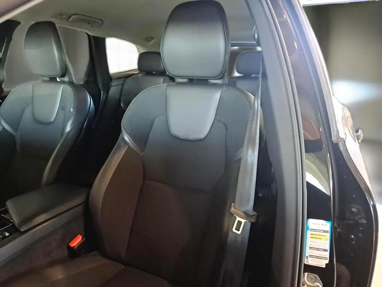 Volvo XC60 B4 D AWD AUTOMATICO MOMENTUM PRO SUV, миниатюра 9