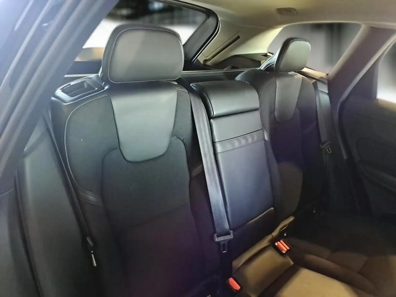 Volvo XC60 B4 D AWD AUTOMATICO MOMENTUM PRO SUV, миниатюра 11