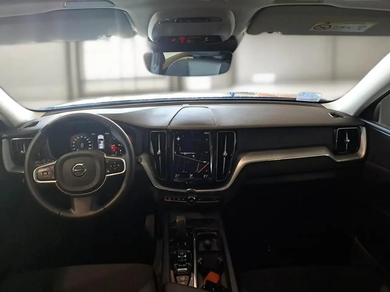 Volvo XC60 B4 D AWD AUTOMATICO MOMENTUM PRO SUV, миниатюра 7