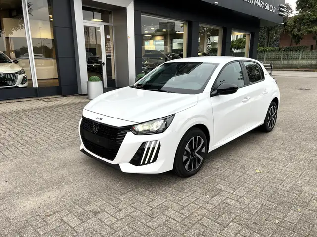 Peugeot 208 1.2 Hybrid Style 110cv e-dcs 6