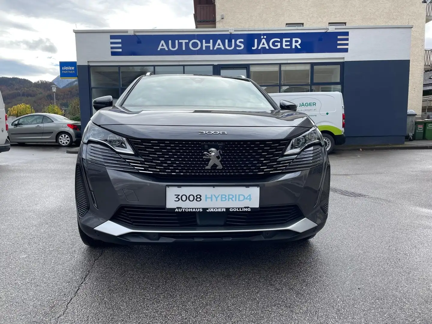 Peugeot 3008 3008 Hybrid 300 e-EAT8 GT Pack Aut. GT Pack Grau - 1