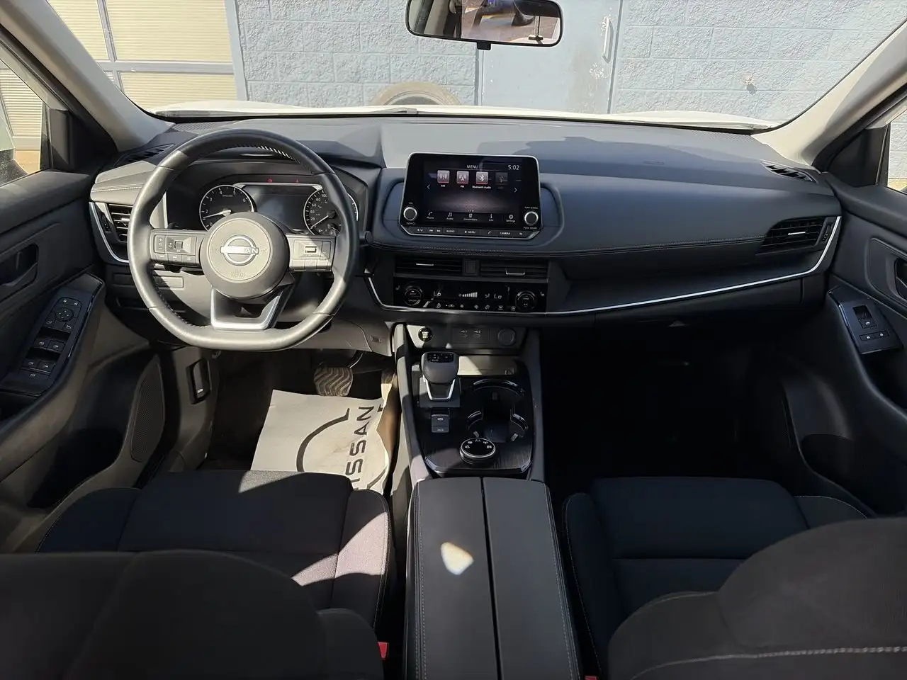 Nissan Rogue снимка Nissan Rogue