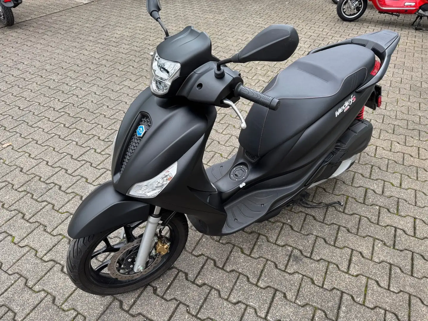 Piaggio Medley 125 S schwarz matt Noir - 1