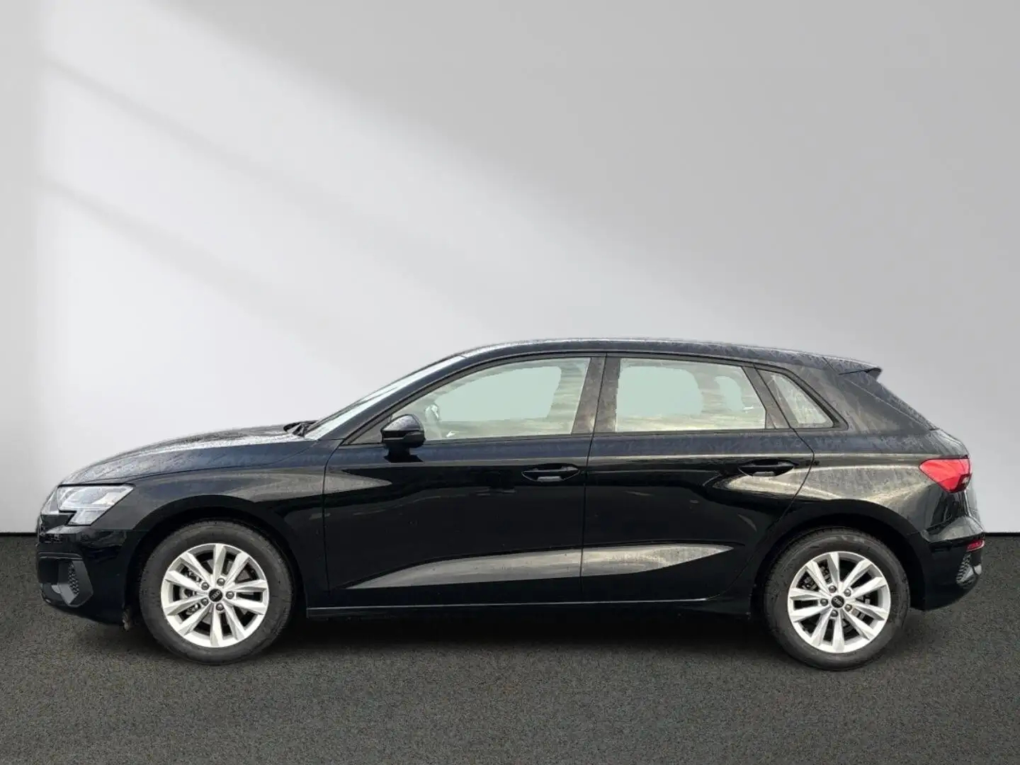 Audi A3 30 TFSI MMI LED Kamera Audi connect Noir - 2