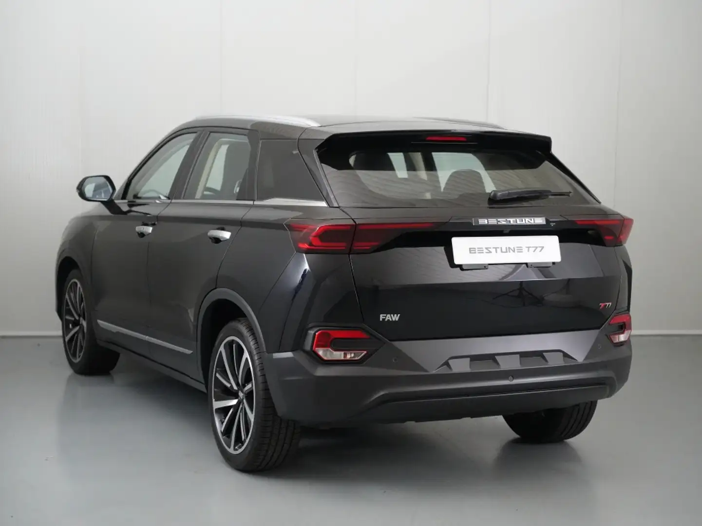 Bestune T77 1.5 Premium DCT Schwarz - 2