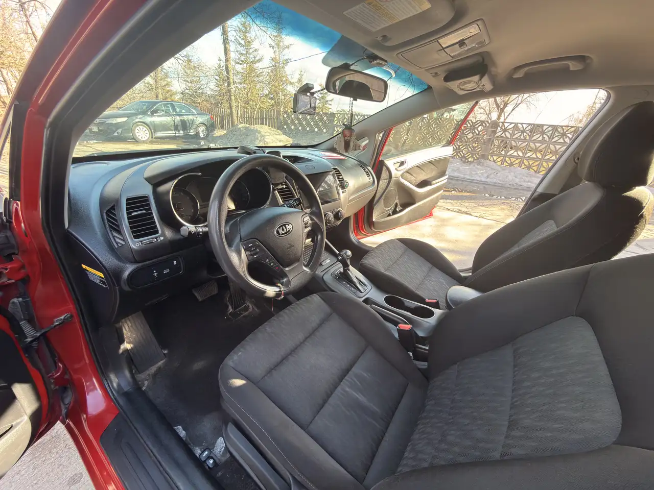 Kia Forte снимка Kia Forte