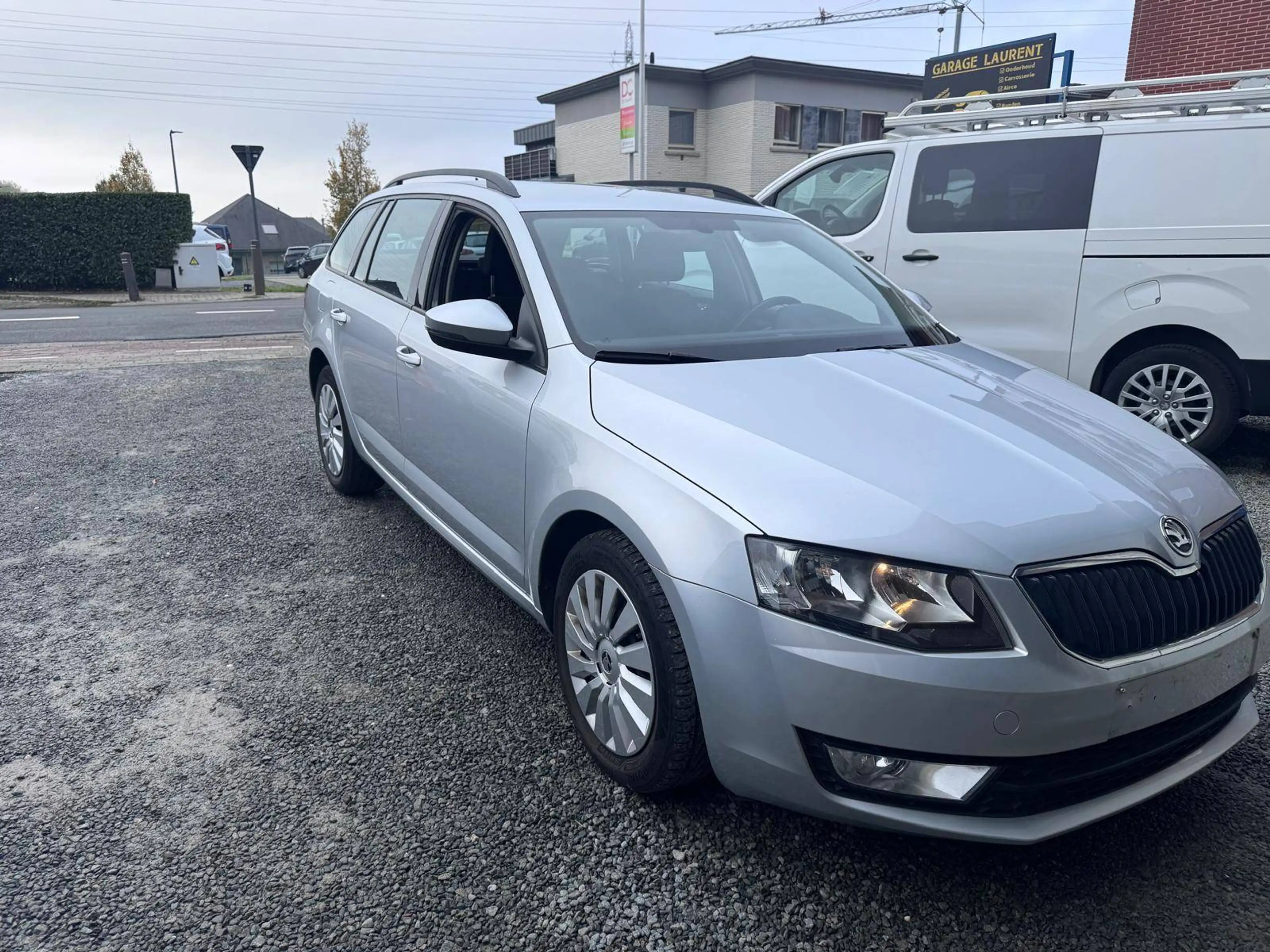 Skoda Octavia Octavia SW 1.6 CR TDi Active — photo 5