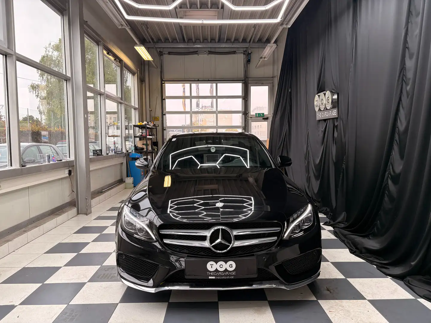 Mercedes-Benz C 220 C 220 d 4Matic Schwarz - 2
