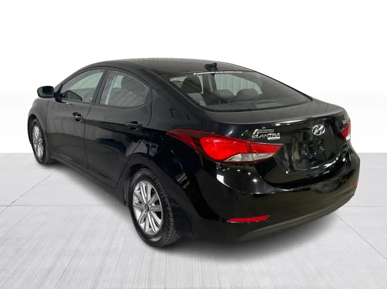 Hyundai ELANTRA fotografie Hyundai ELANTRA