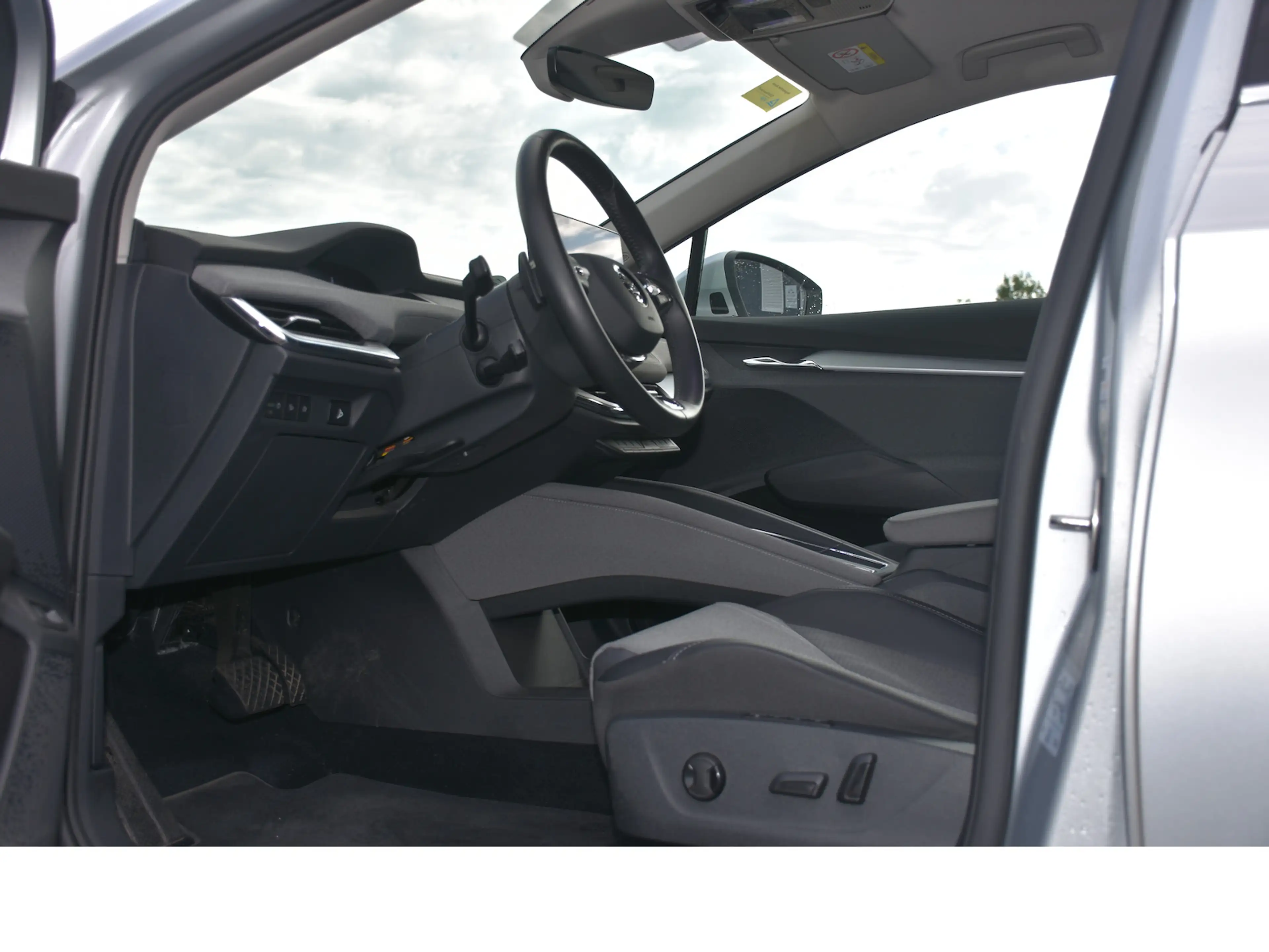 Skoda Enyaq 80 Loft/AHK/el.Sitz/ACC/Naivi/LED/RFK — photo 11
