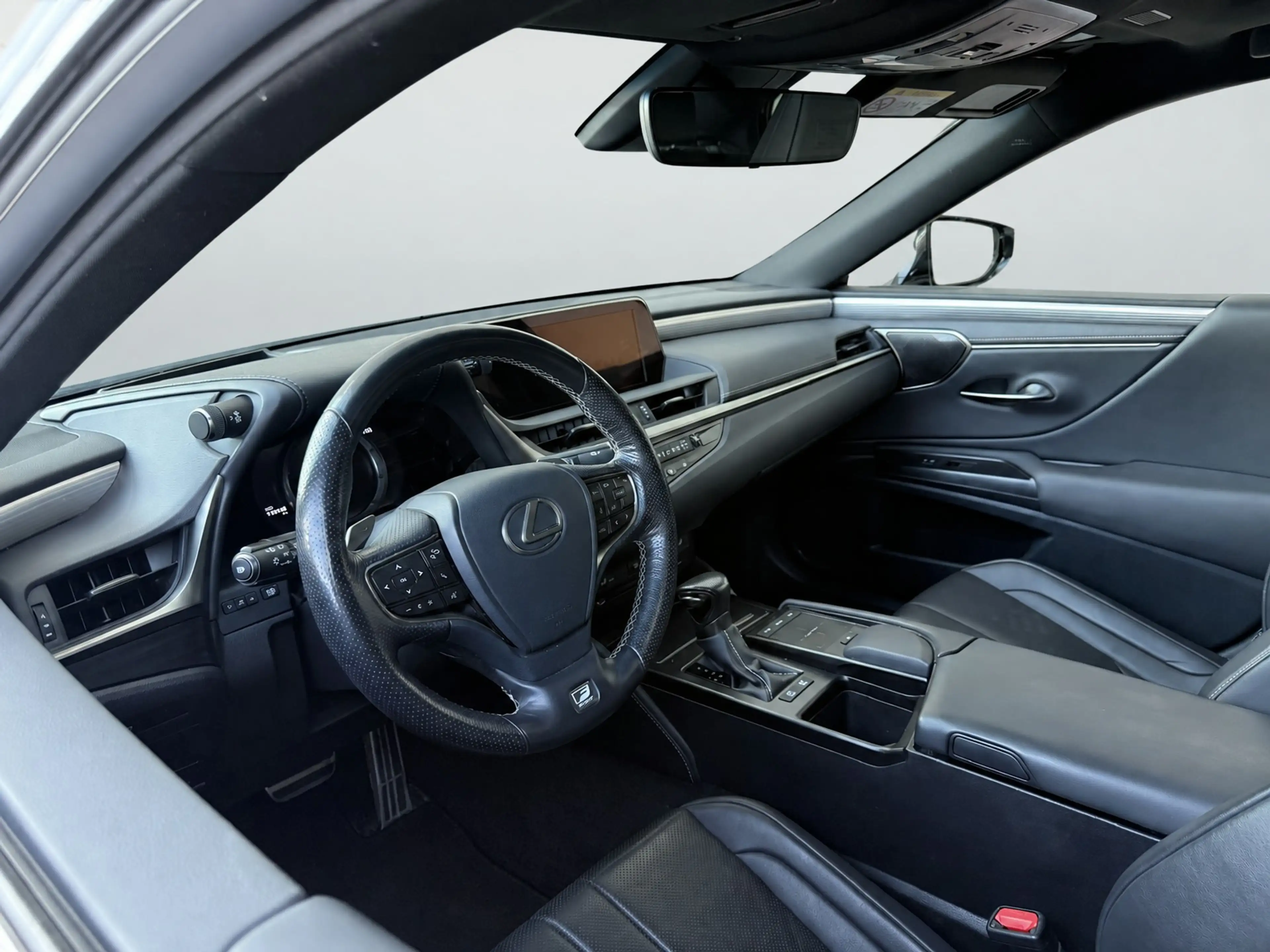 Lexus ES 300 300h F Sport Line | Mark-Levinson | Carplay | Stoe — photo 5