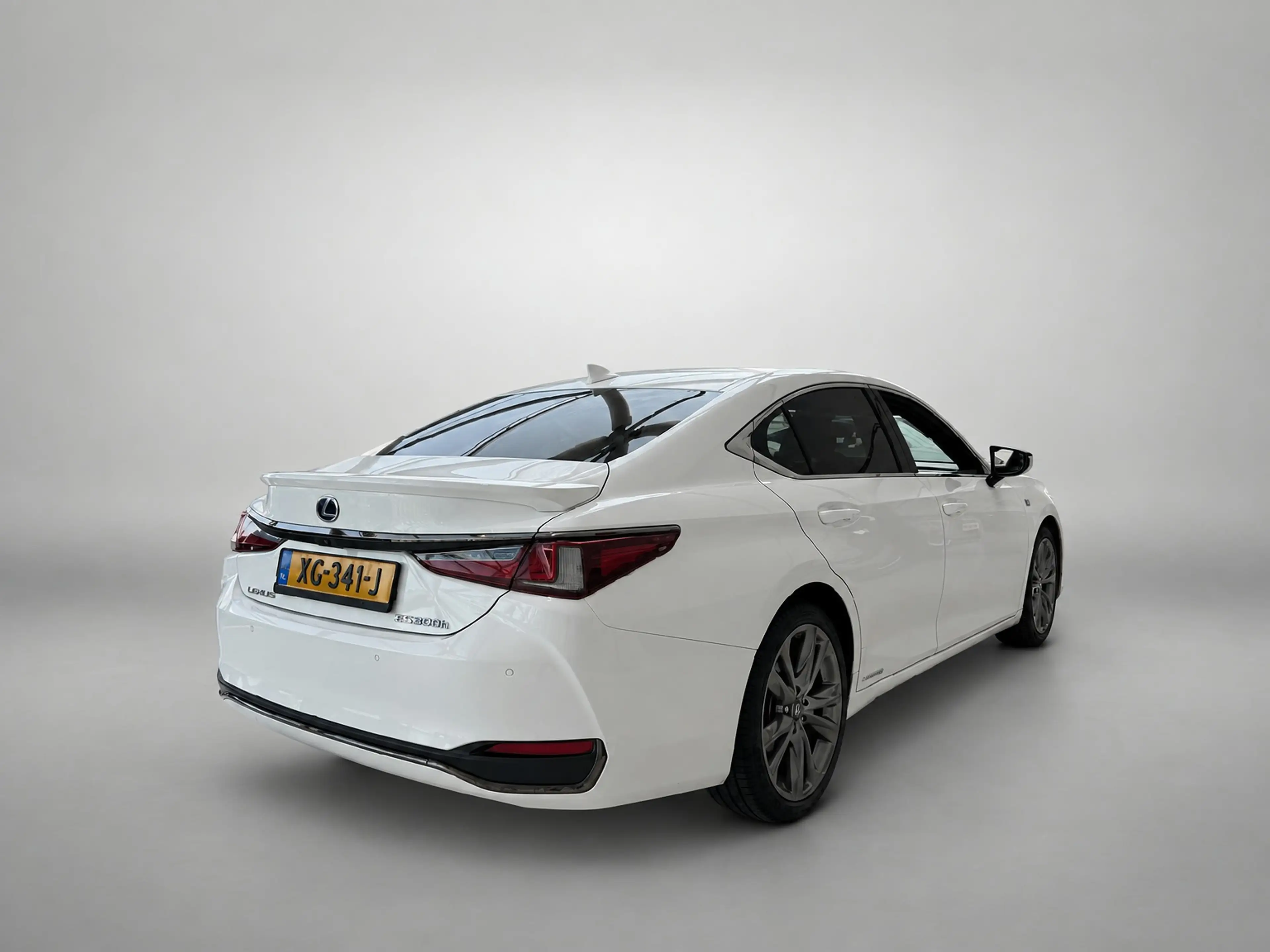 Lexus ES 300 300h F Sport Line | Mark-Levinson | Carplay | Stoe — photo 2
