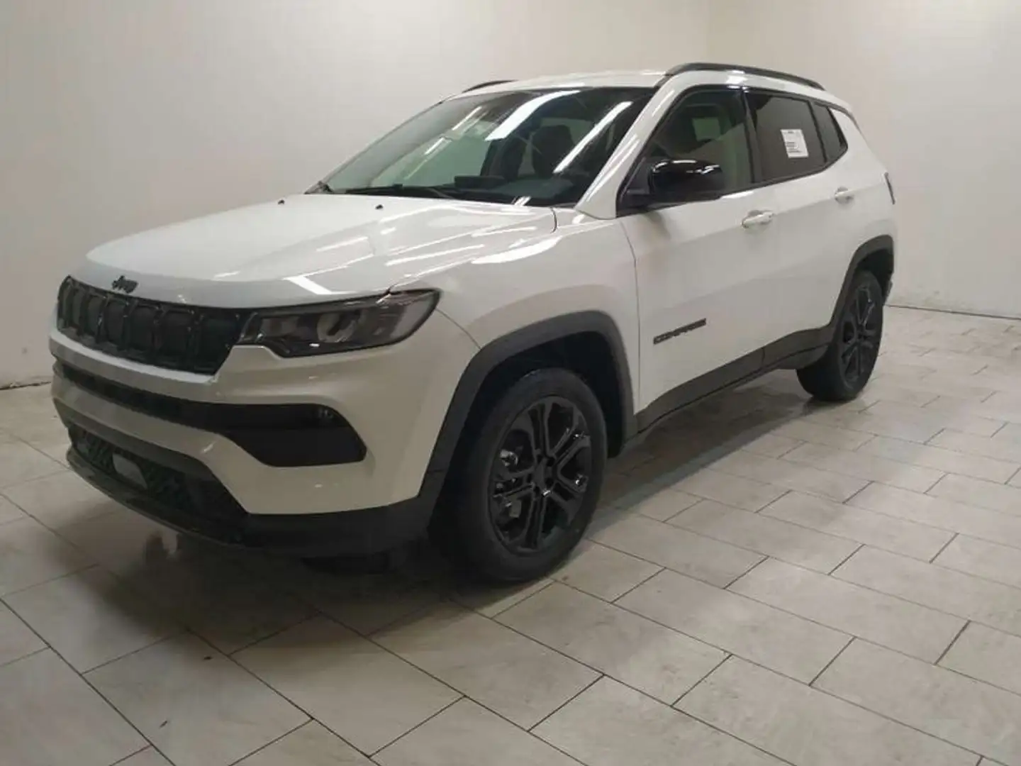 Jeep Compass 1.6 mjt Night Eagle 2wd 130cv Bianco - 1