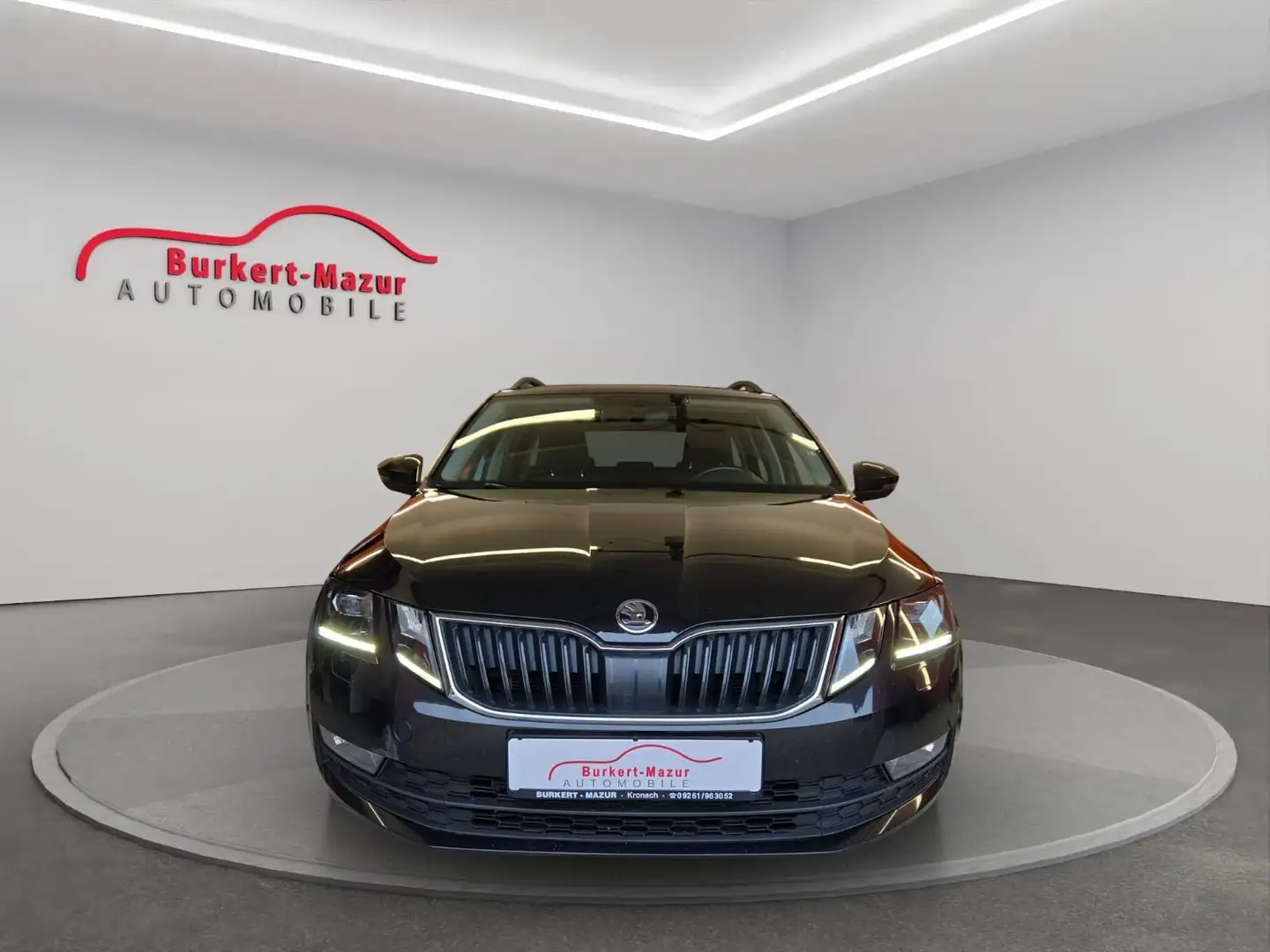 Skoda Octavia 2.0 TSI Ambition 4x4*LED*SmartLink* Zwart - 2