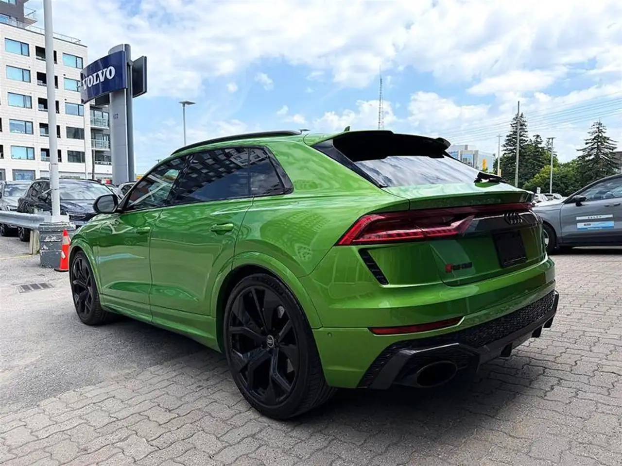 Audi RS Q8 снимка Audi RS Q8