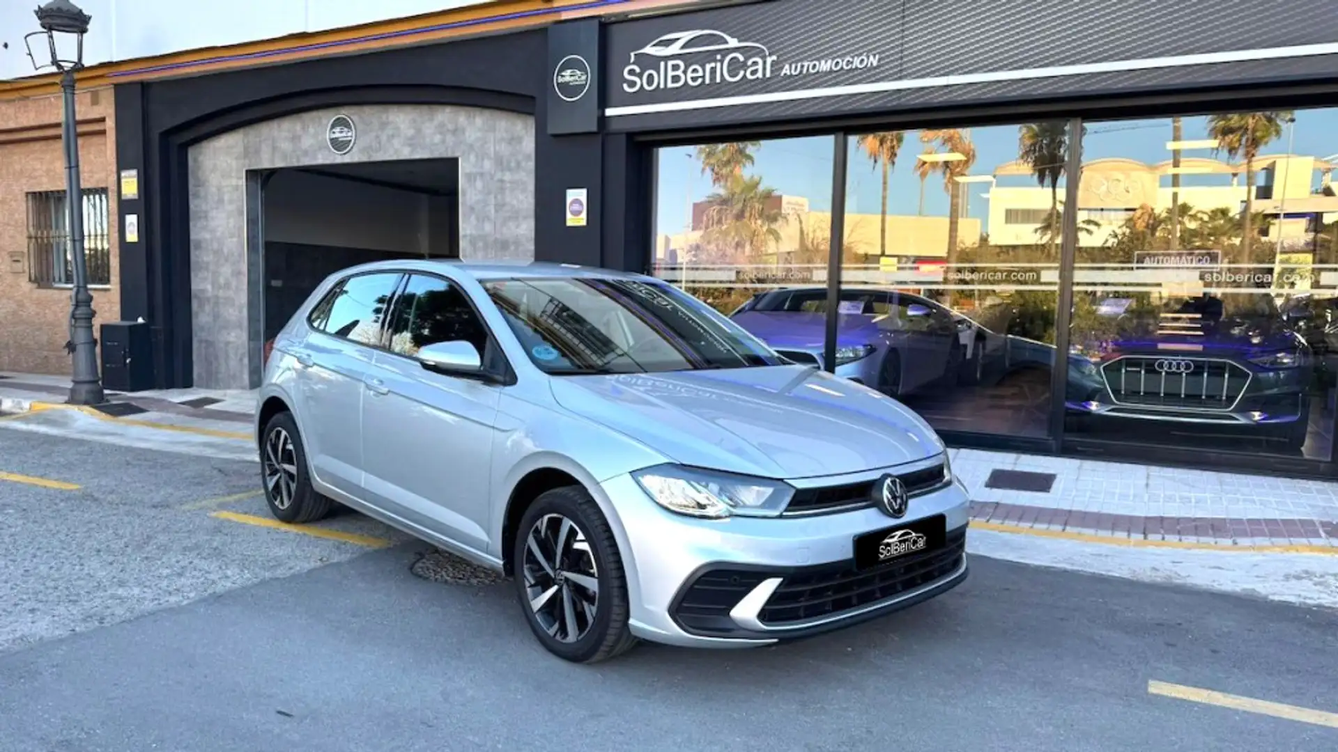 Volkswagen Polo 1.0 TSI Life DSG 70kW Grijs - 1