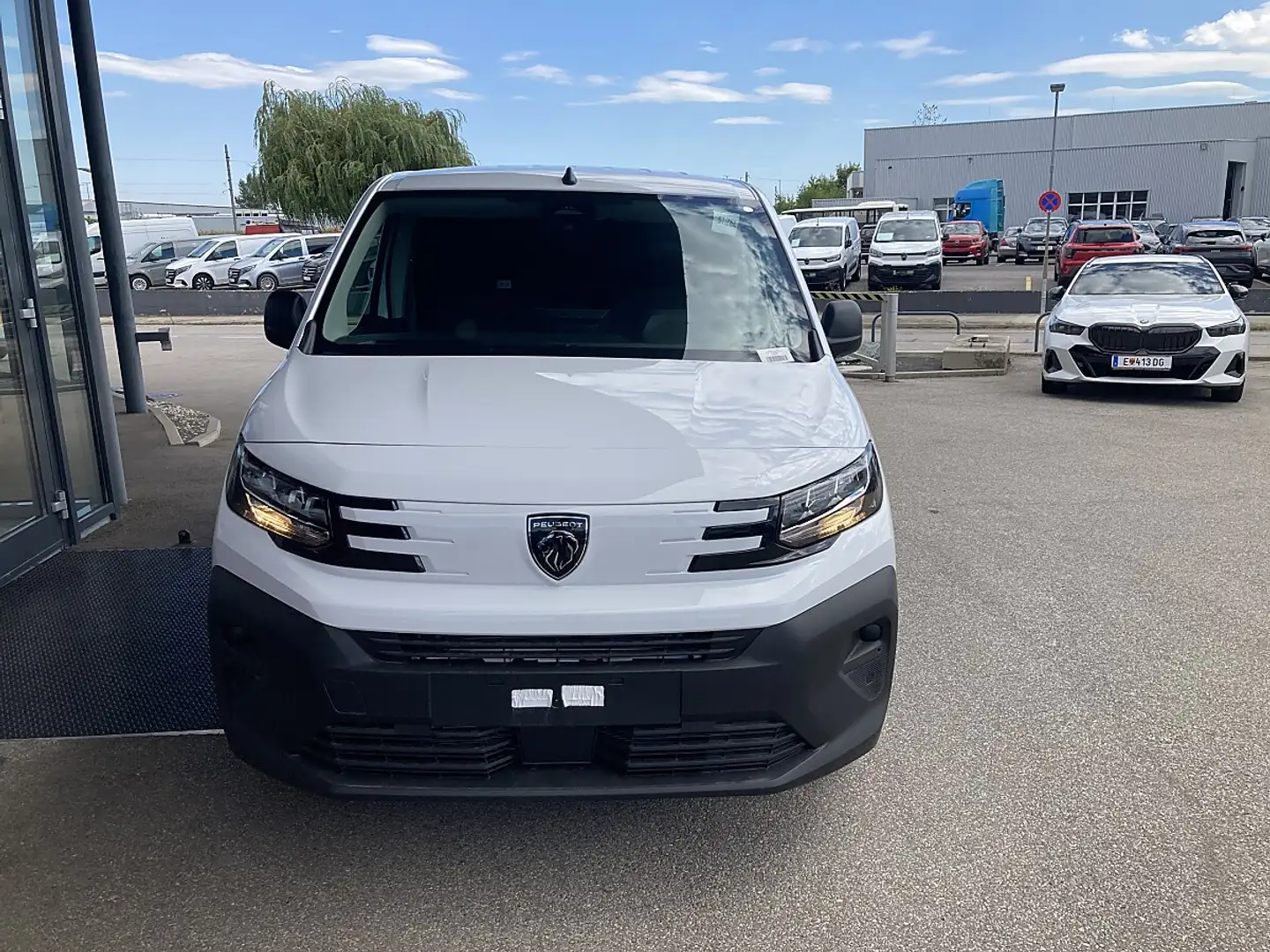 Peugeot Partner Standard L1 BlueHDi 100 S&S Premium Weiß - 2