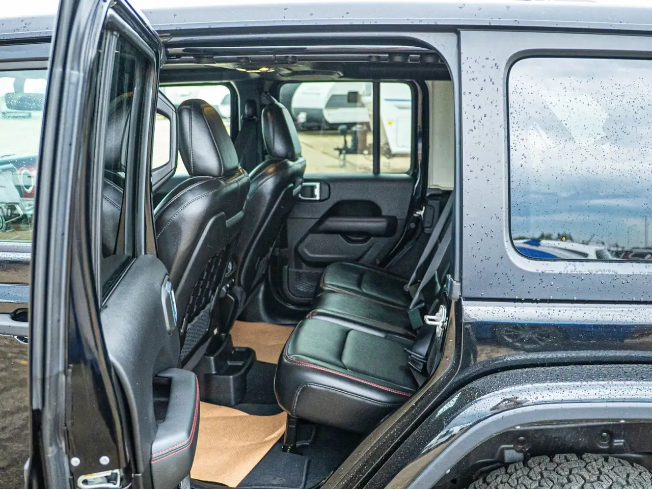 Jeep Wrangler снимка Jeep Wrangler