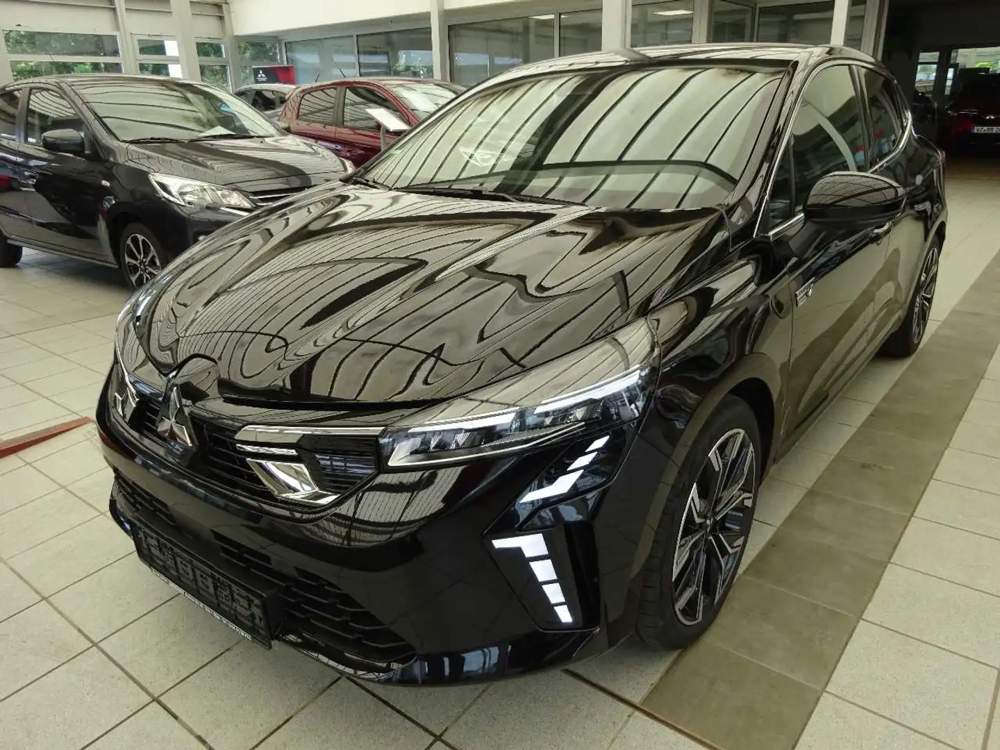 Mitsubishi Colt Intro Edition/ Select 1.6 Hybrid Schwarz - 1