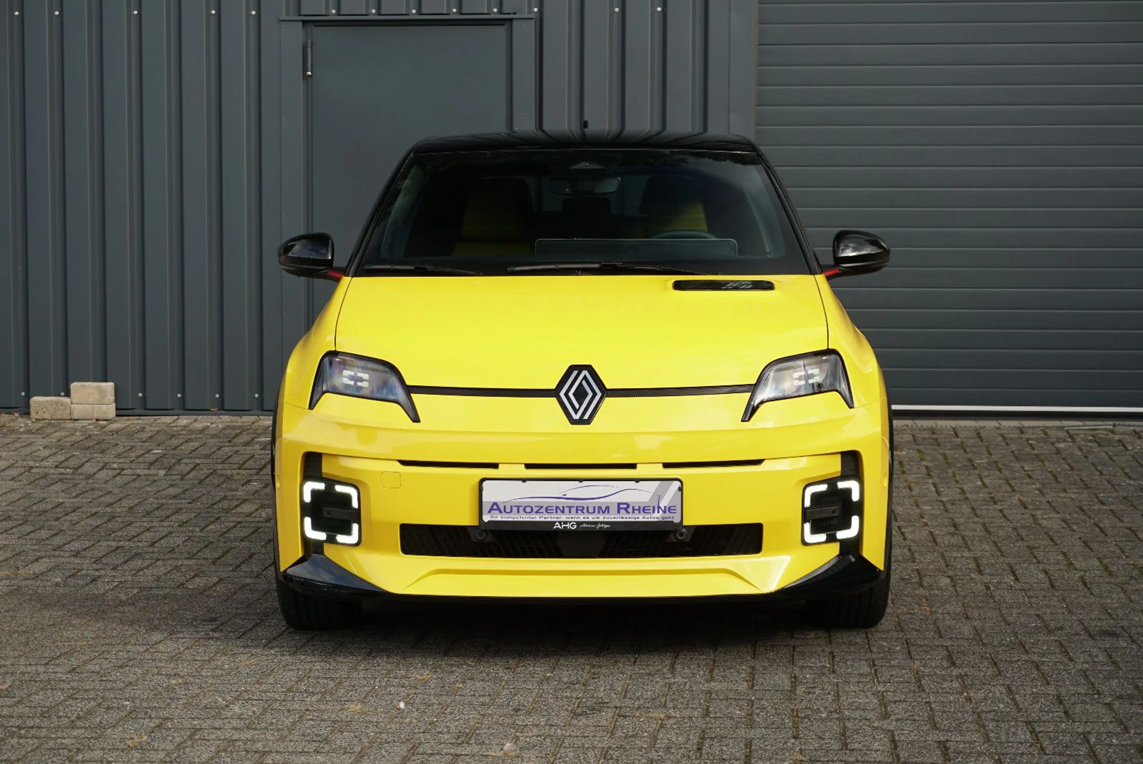 Renault R 5 5 E-Tech Iconic Five 150 LED H&K SHZ 52kWh Kamer — photo 2