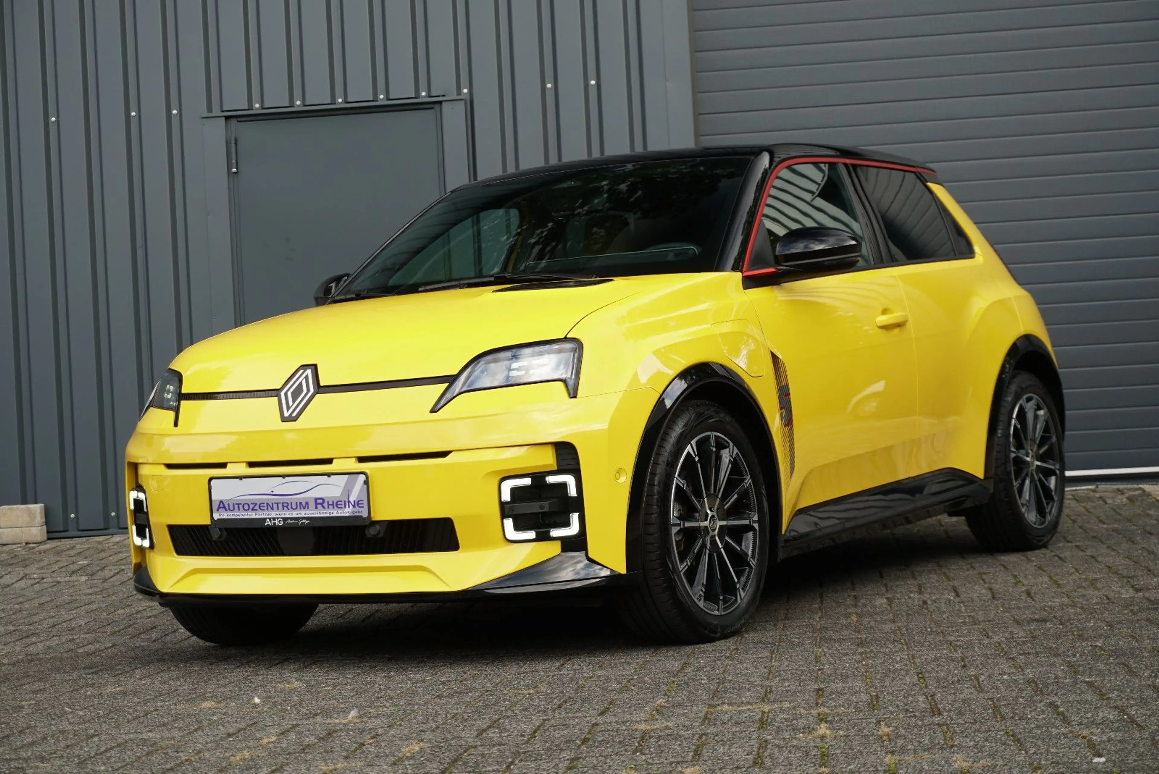 Renault R 5 5 E-Tech Iconic Five 150 LED H&K SHZ 52kWh Kamer — photo 3