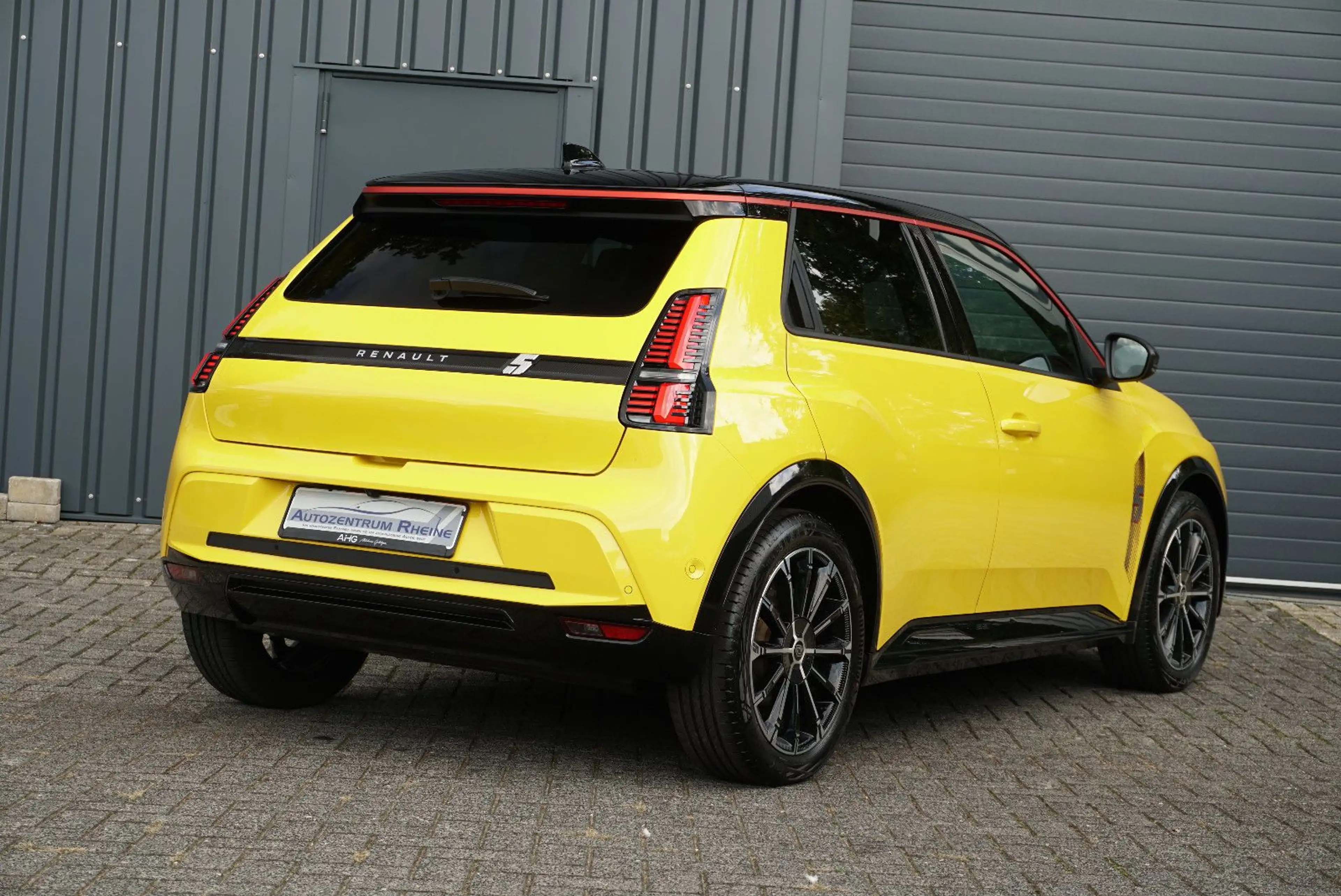 Renault R 5 5 E-Tech Iconic Five 150 LED H&K SHZ 52kWh Kamer — photo 7