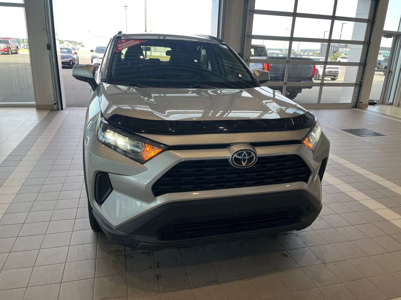2025 Toyota RAV4 Hybrid LE — снимка 1