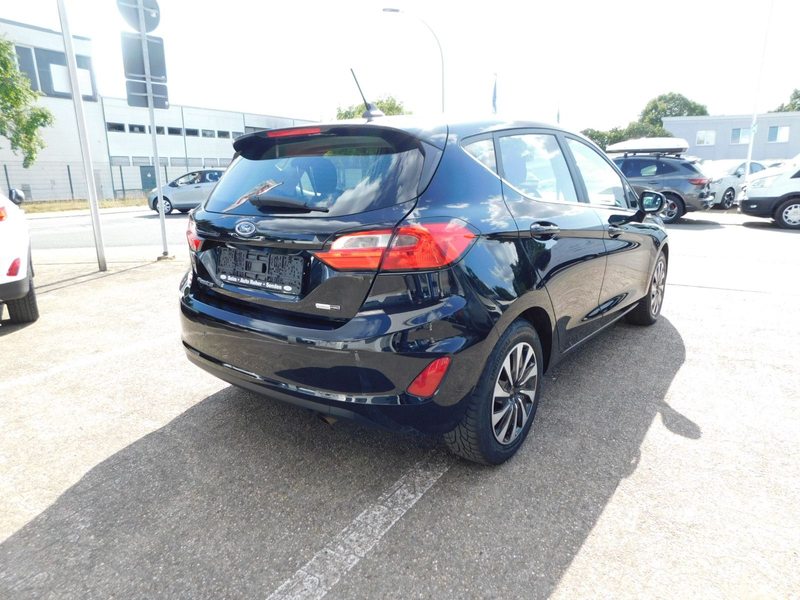 Ford Fiesta Titanium Automtik 5trg — photo 5