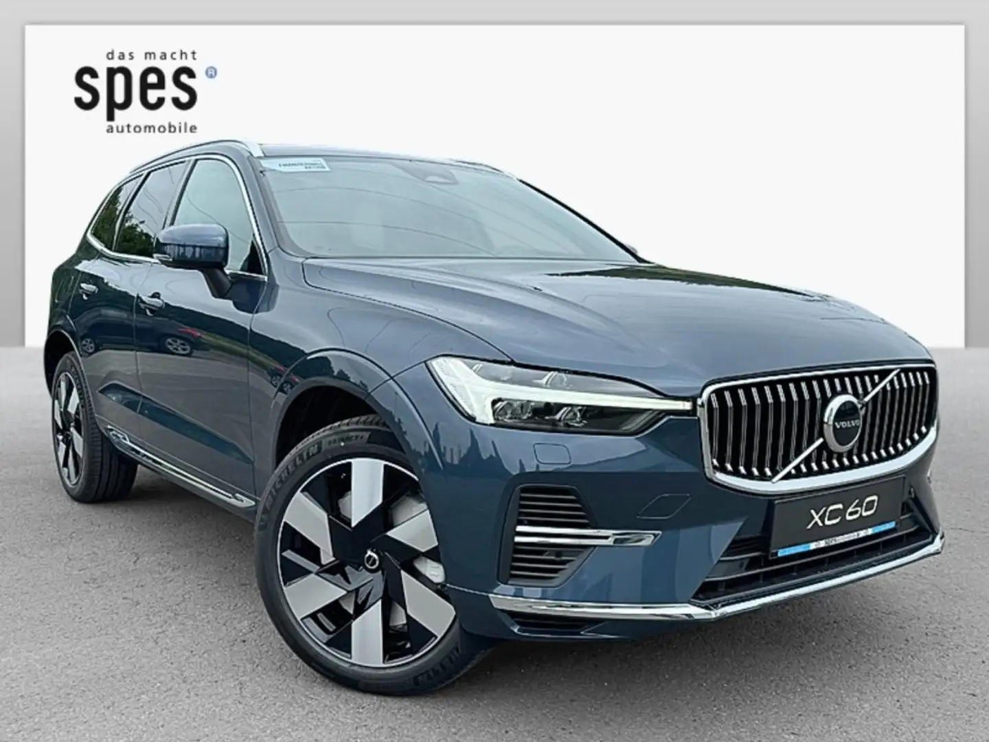 Volvo XC60 Recharge Plus, T6 AWD Plug-in Hybrid, Elektrisch/Benzin, Bri Blau - 1