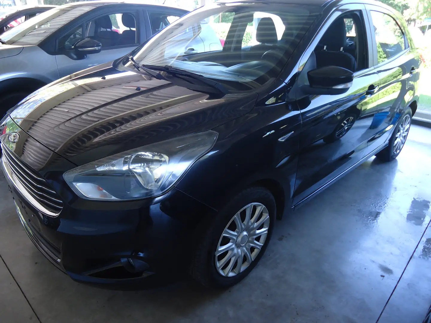 Ford Ka/Ka+ Ka+ 1.2i Essential Noir - 1