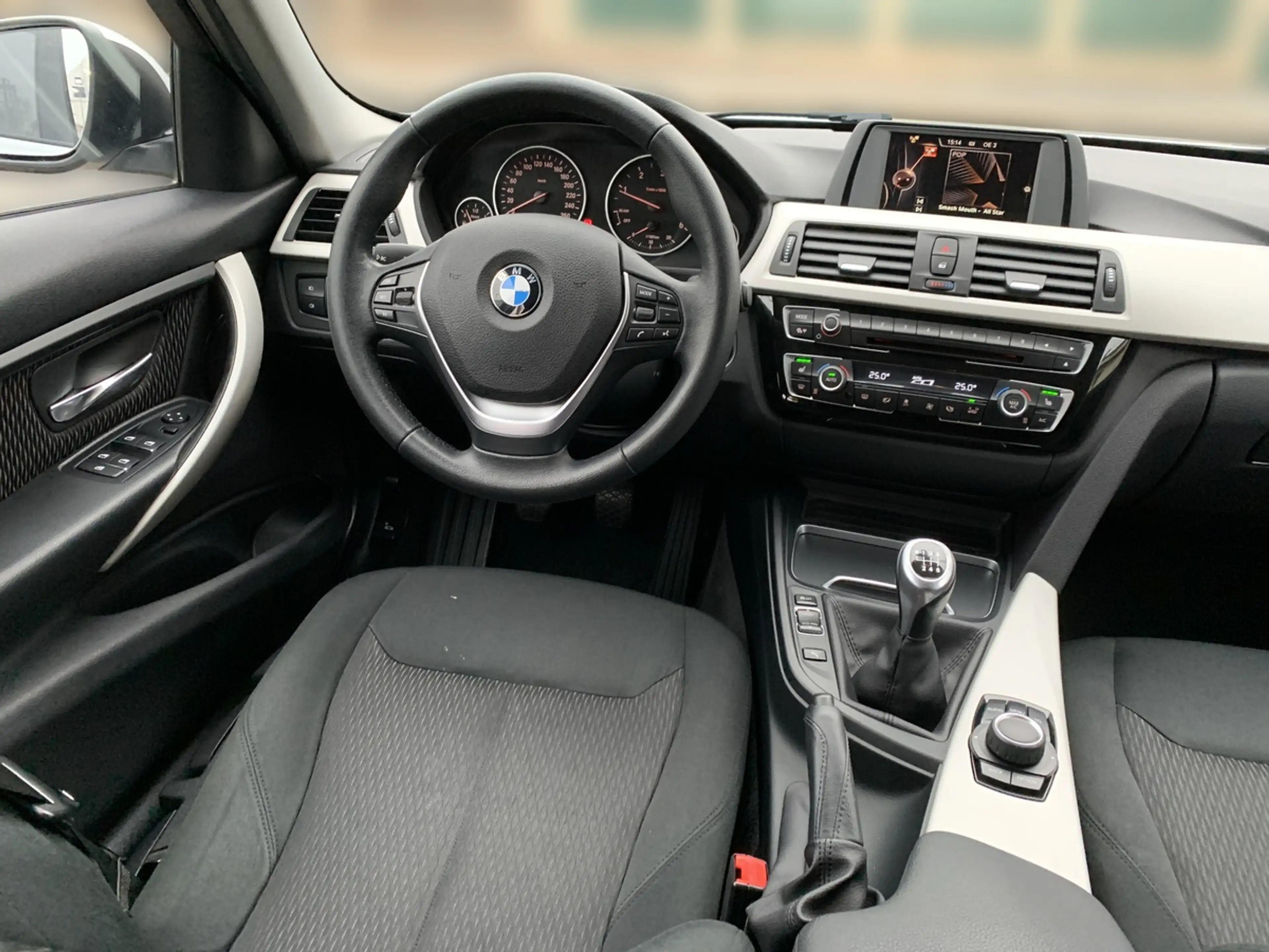 BMW 316 d Touring Sport Line/Garantie *GARANTIE — photo 8