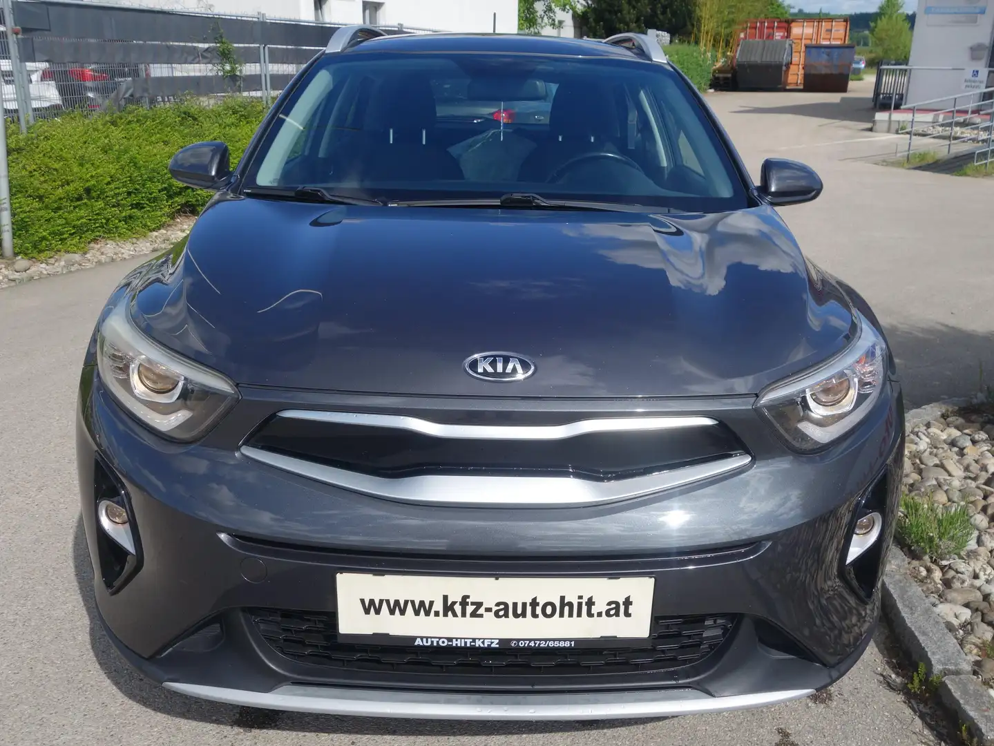 Kia Stonic 1,6 CRDI ISG Österreich Edition ***8fach ALU*** Grau - 2