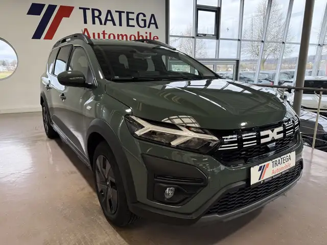 Dacia Jogger Hybrid Expression 7-Sitzer Winter-Paket