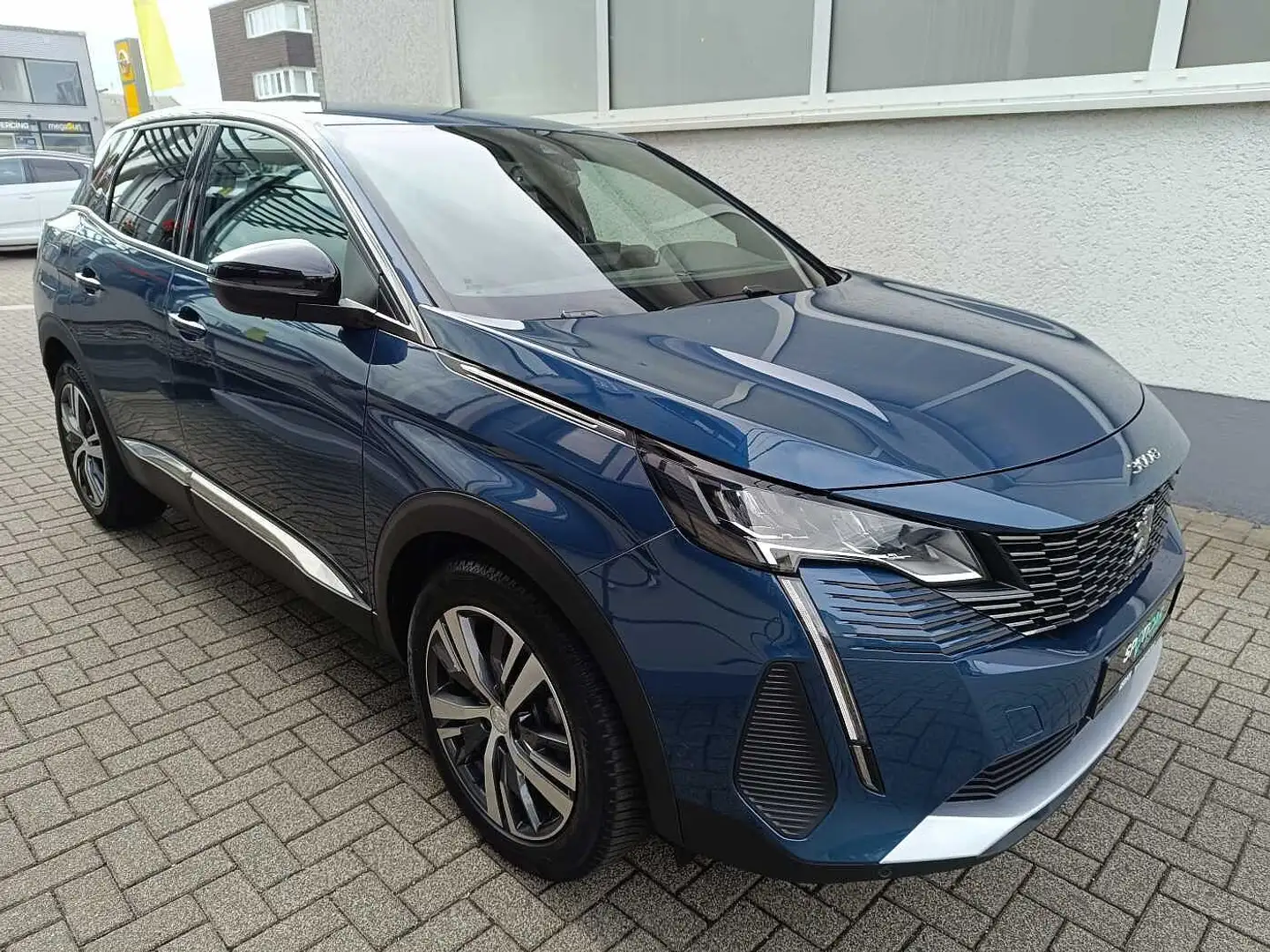 Peugeot 3008 Allure Pack Blau - 2