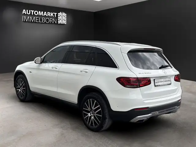 Mercedes-Benz 300 view 4