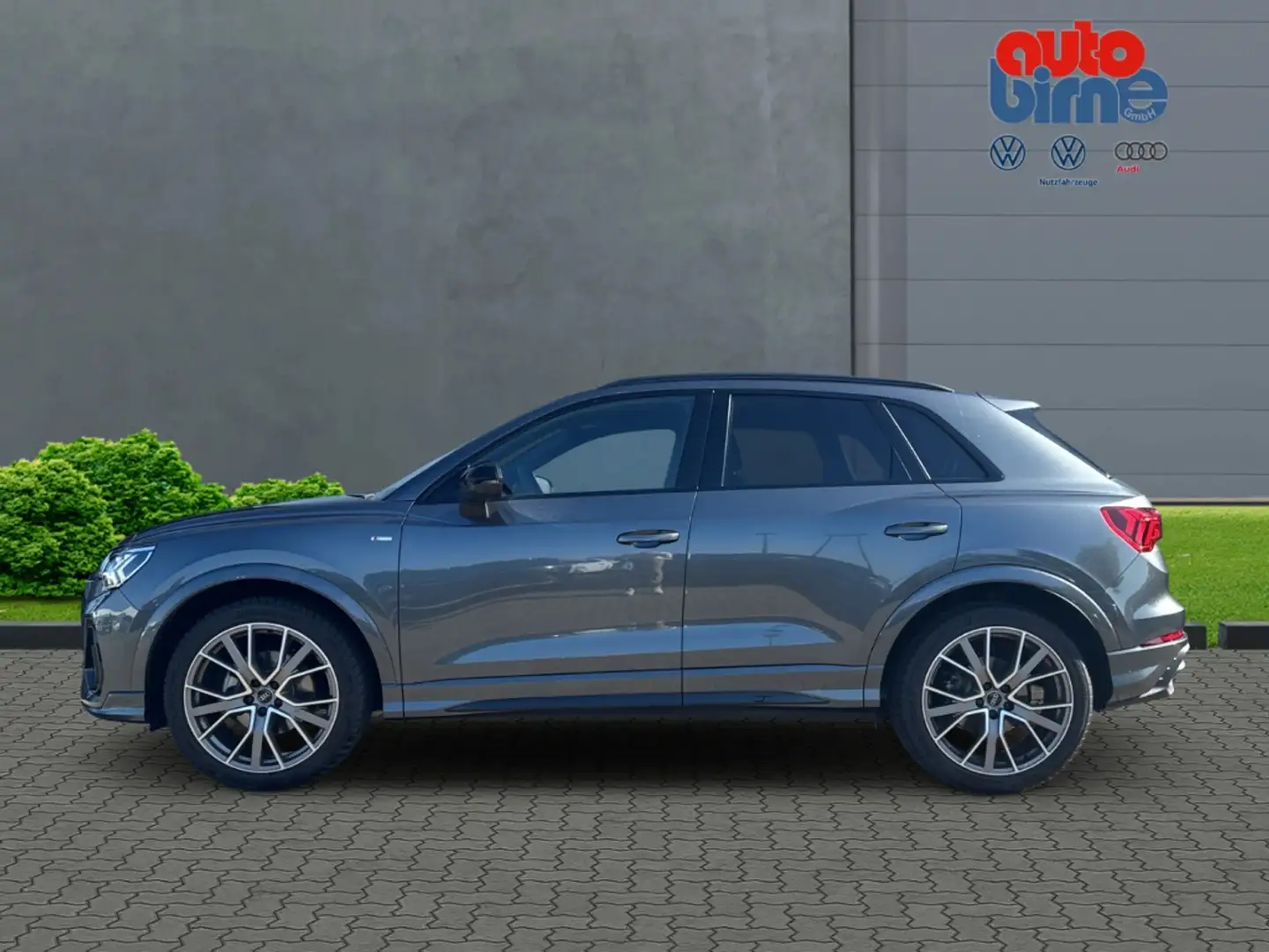 Audi Q3 35 TFSI S line AHK-klappbar Navi digitales Cockpi Grau - 2
