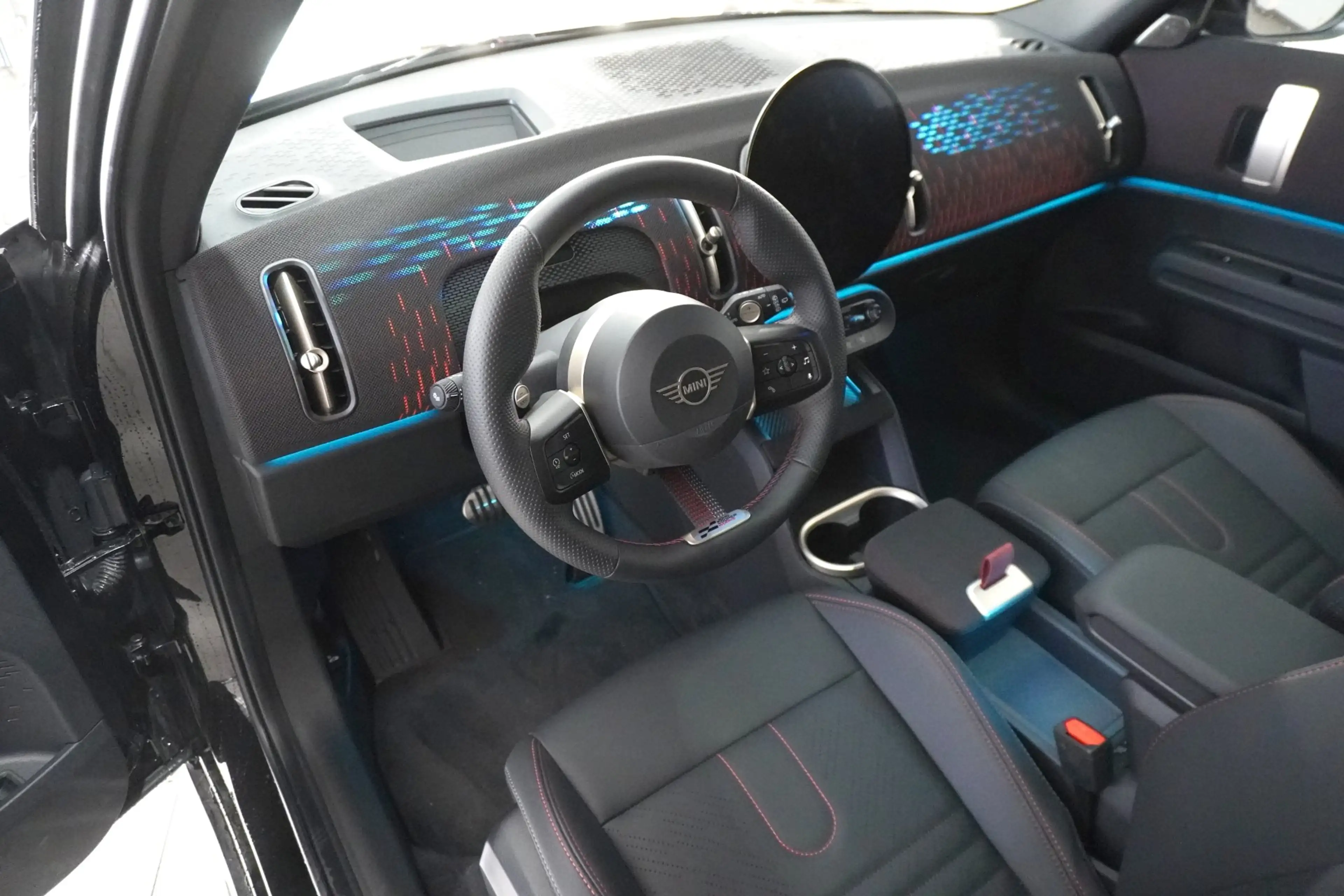 MINI John Cooper Works Countryman ALL4 — photo 5