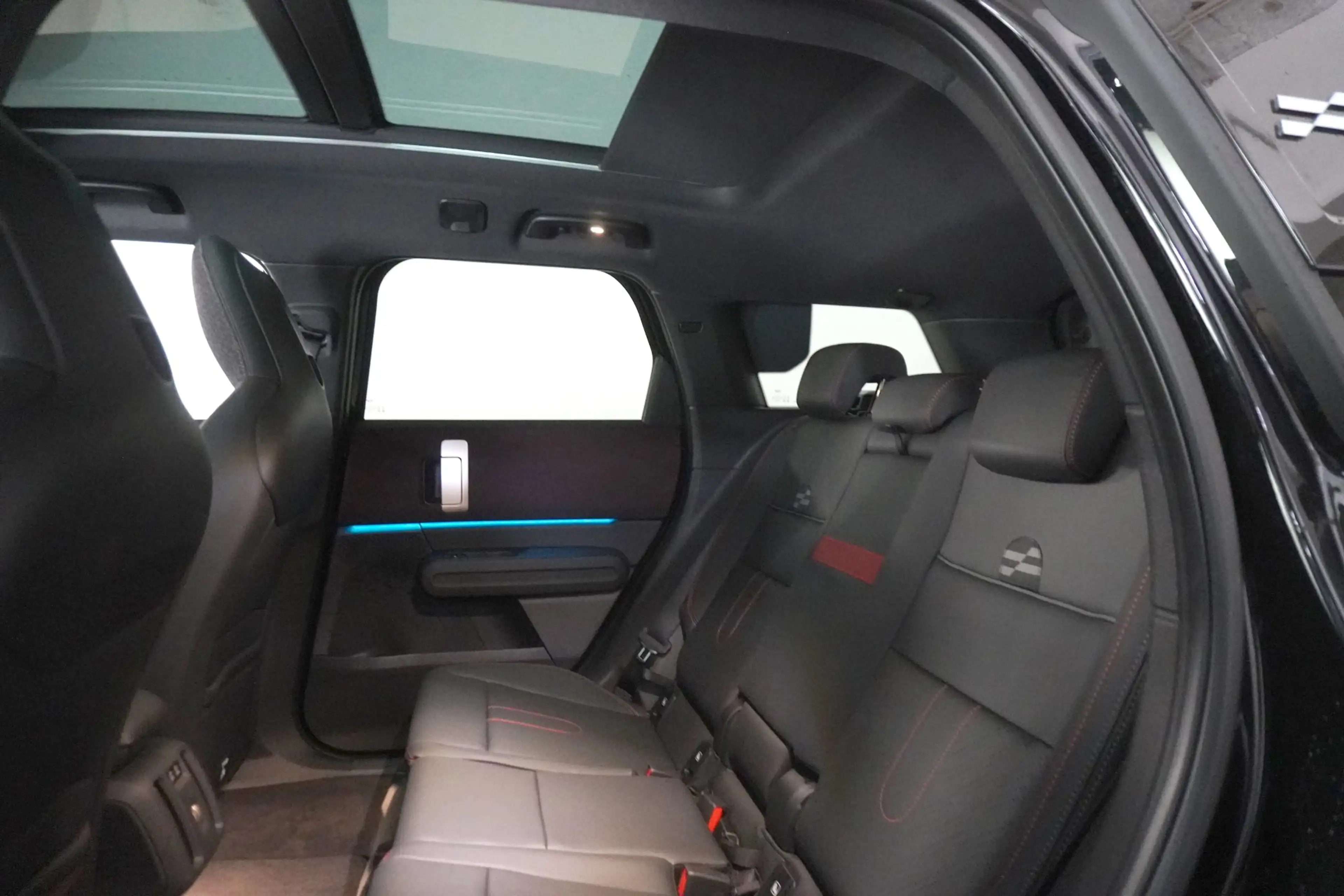 MINI John Cooper Works Countryman ALL4 — photo 8