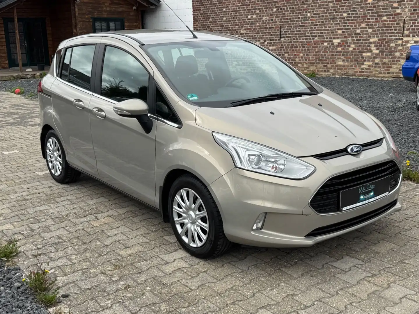 Ford B-Max 1,0 EcoBoost 74kW Titanium Grau - 2