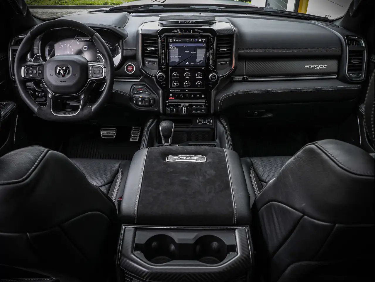 Dodge RAM 2024 — фото 10