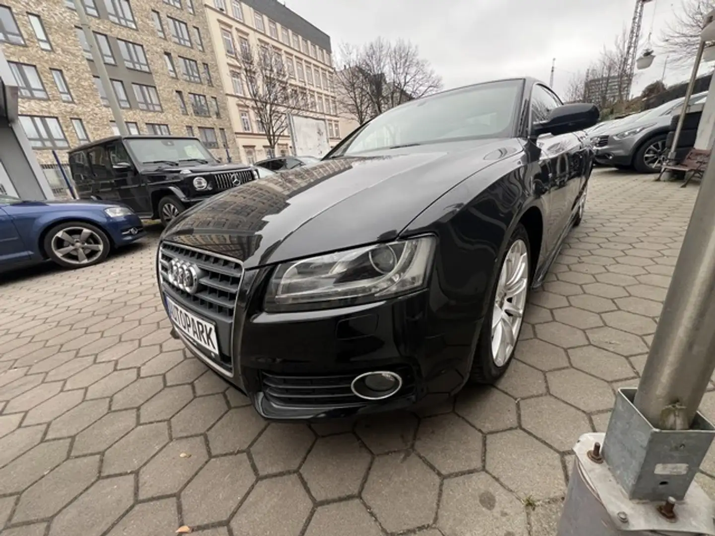 Audi A5 1.8 TFSI Coupe*Klima*Navi*Xenon*Leder*Alu Schwarz - 2