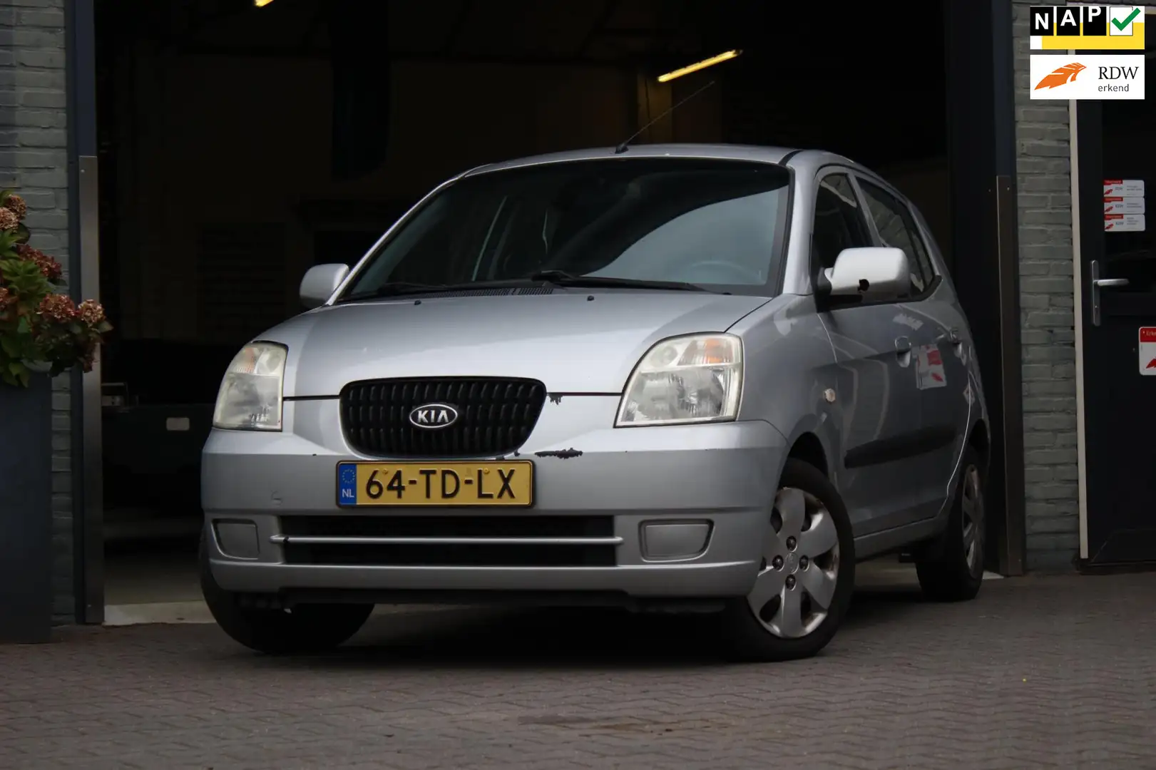 Kia Picanto 1.1 LXE| Automaat| 1 Jaar APK Grijs - 1
