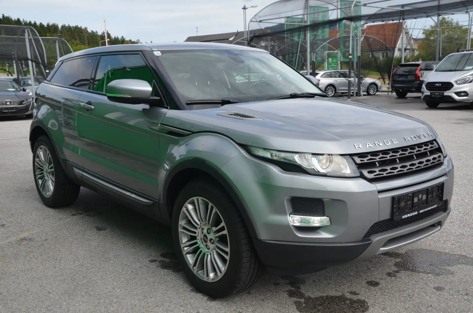 Land Rover Range Rover Evoque Pure 2,2 SD4 Aut. TOP ZUSTAND Leder Pano Šedá - 2