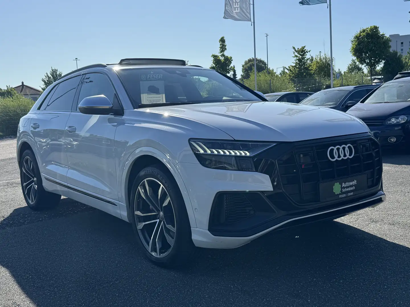 Audi SQ8 SUV 4.0 TDI qu.MATRIX-LED PANO AHK LEDER Weiß - 2
