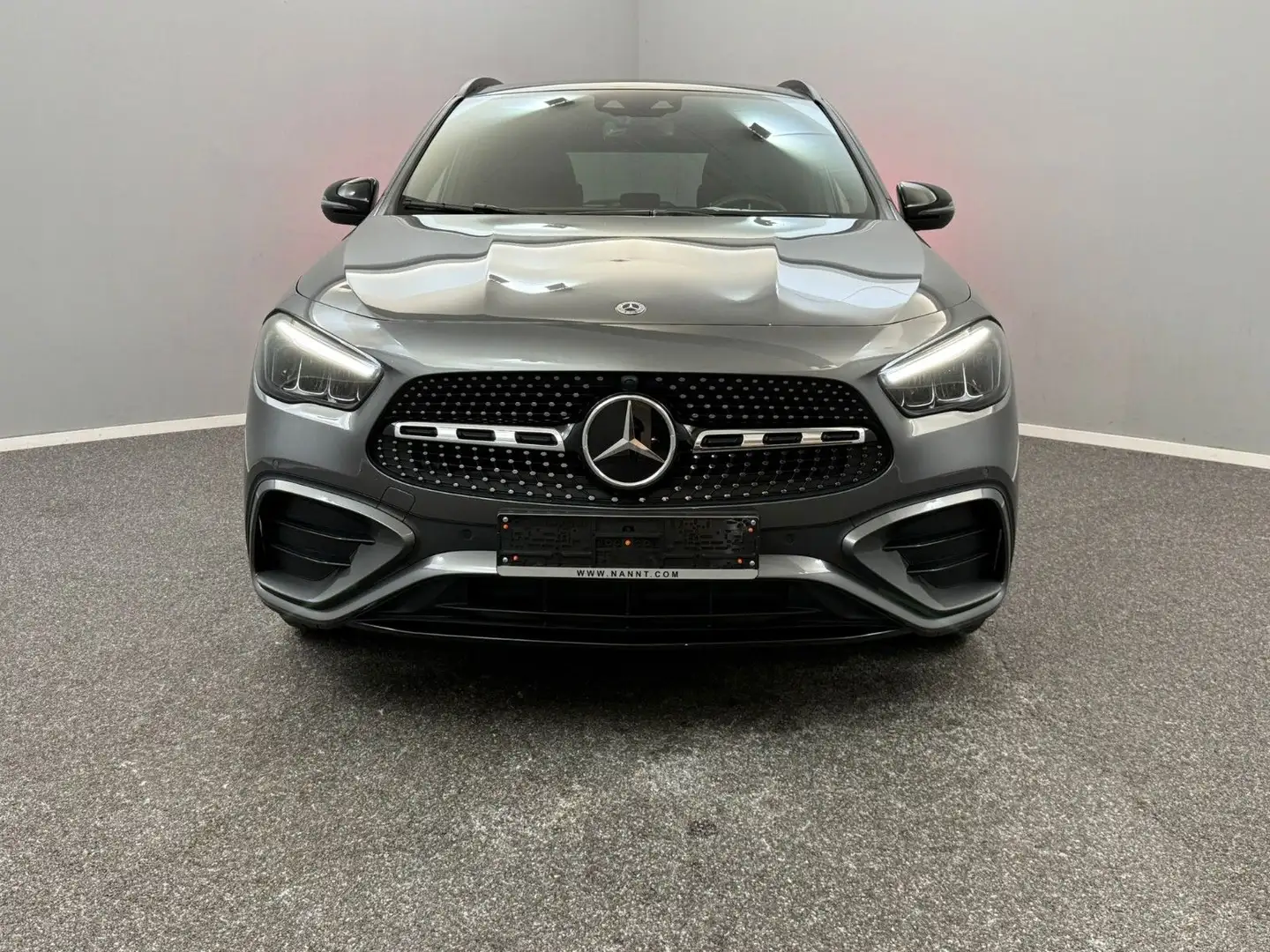 Mercedes-Benz GLA 220 d 4M AMG LINE*WIDE*ACC*PANO*KAM*PREMIUM Grau - 2