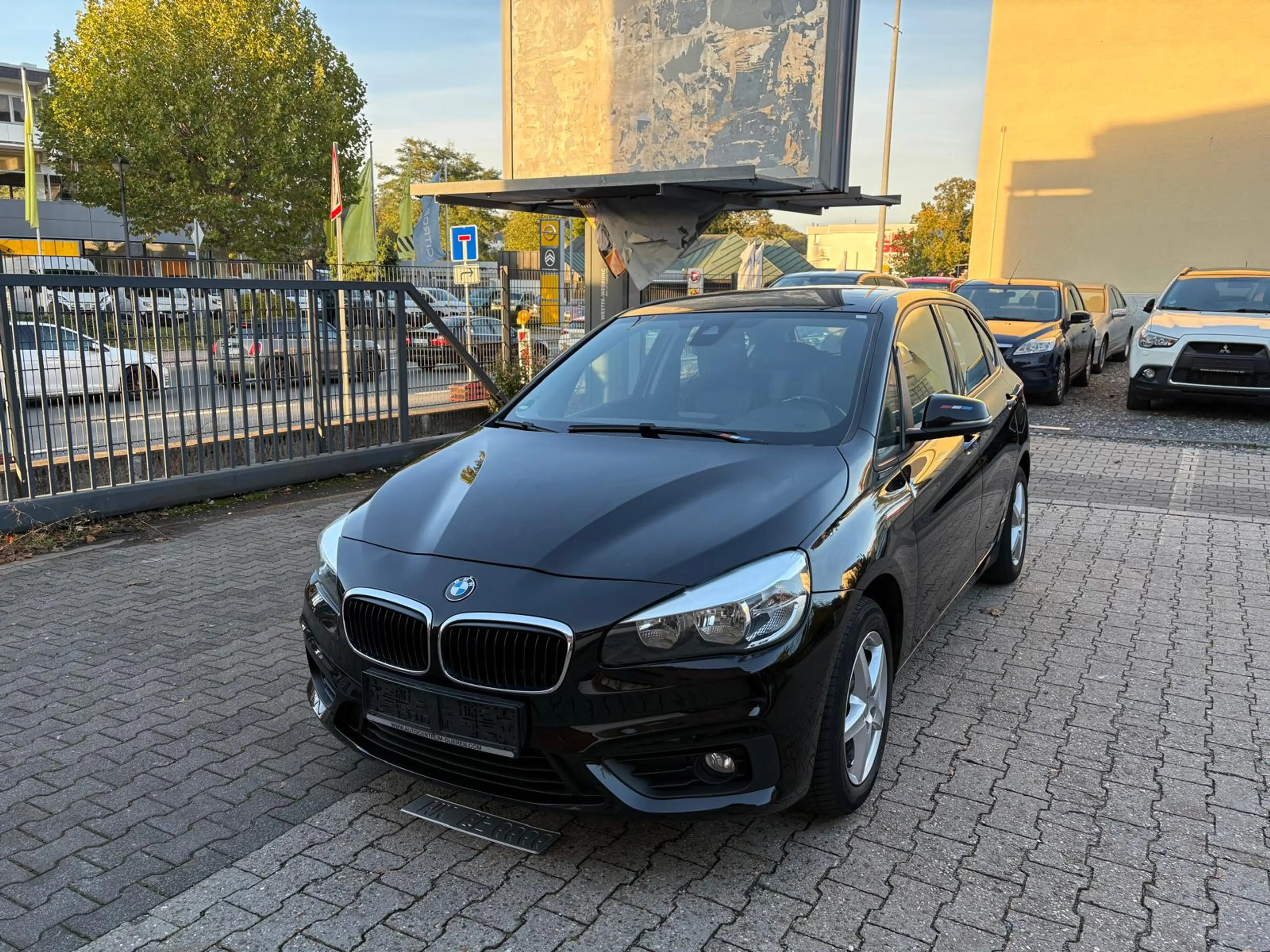 BMW 218 218 d Advantage — photo 3