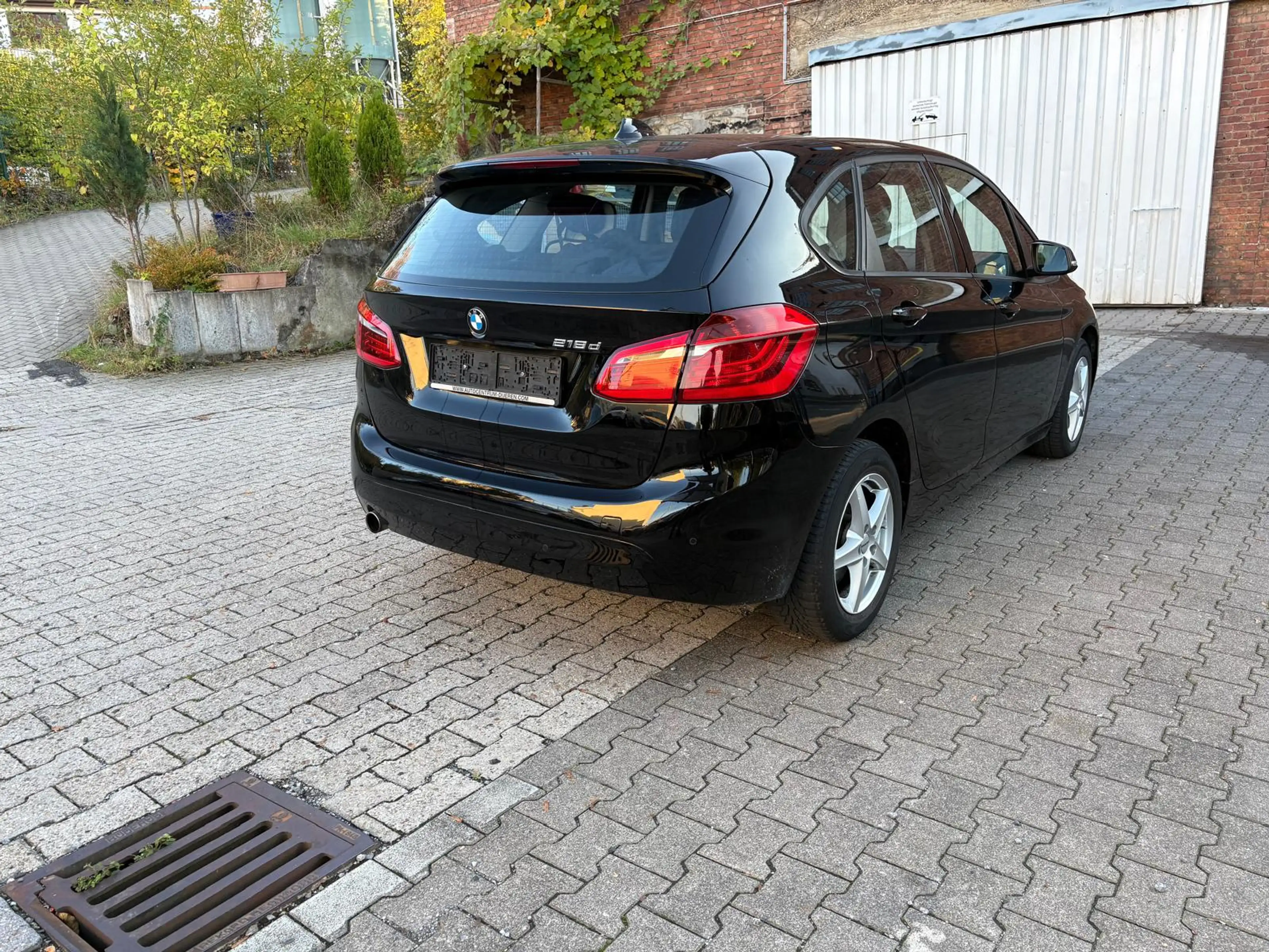 BMW 218 218 d Advantage — photo 11