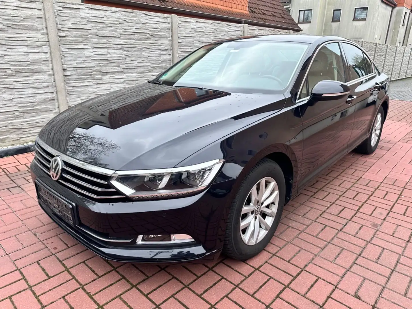 Volkswagen Passat TSi Comfortline AUT+LED+NAVI+VIRTUAL COKP Zwart - 1