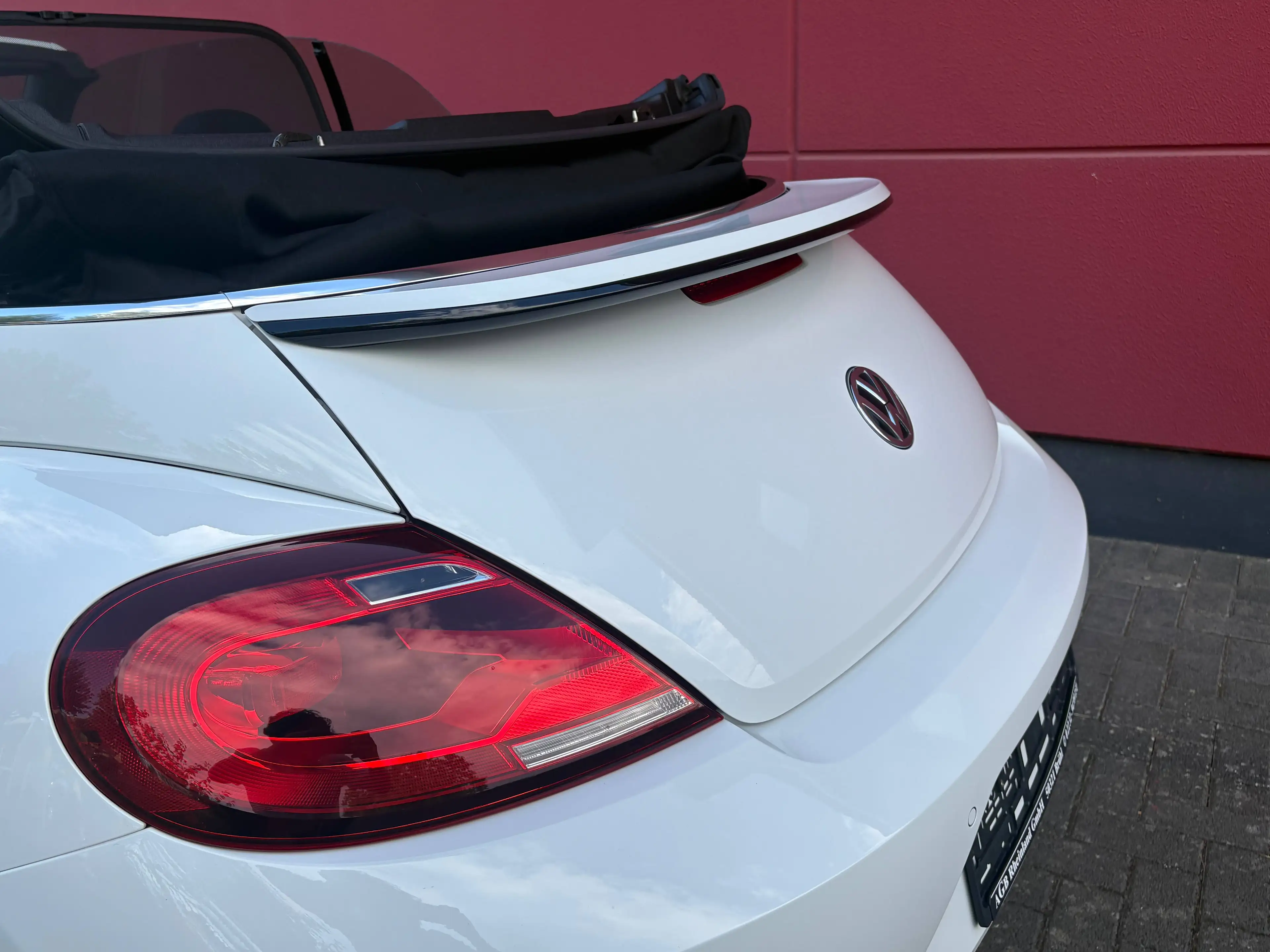 Volkswagen New Beetle CABRIOLET 1.2 TSI BLUEMOTION SONDERMODELL SOUND ALU17 KAMERA TOP* — photo 11