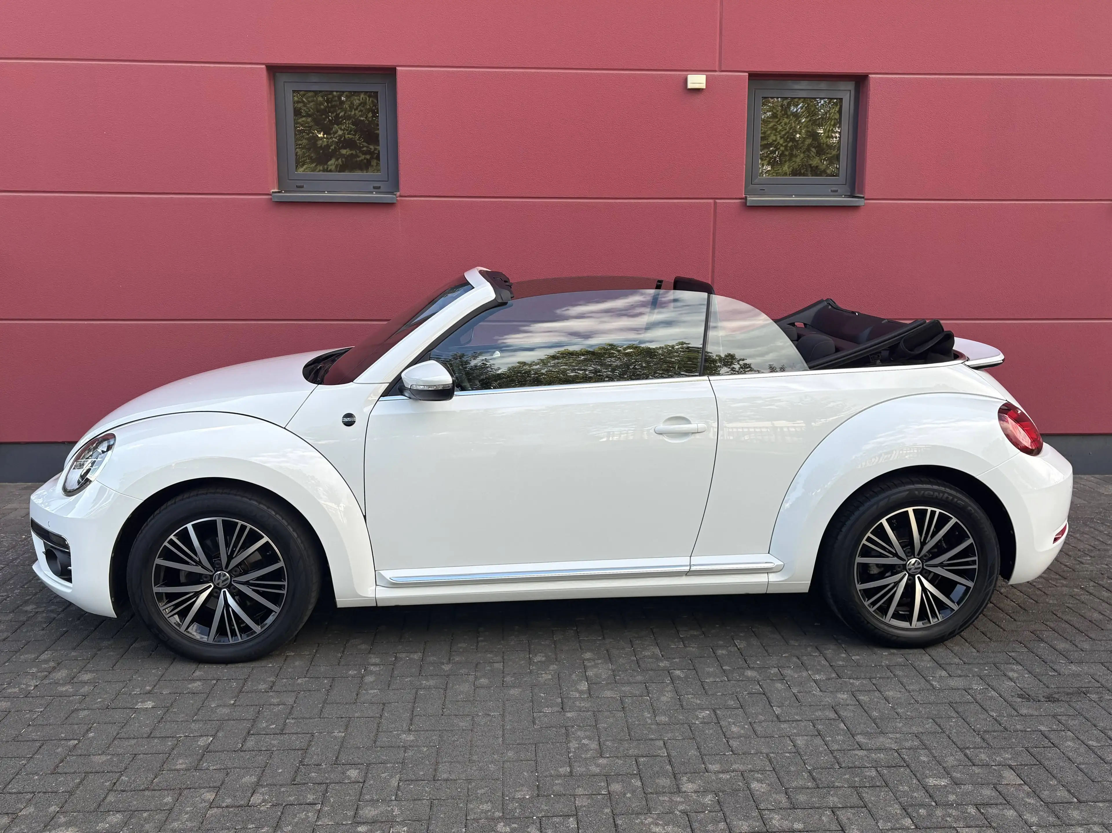 Volkswagen New Beetle CABRIOLET 1.2 TSI BLUEMOTION SONDERMODELL SOUND ALU17 KAMERA TOP* — photo 8